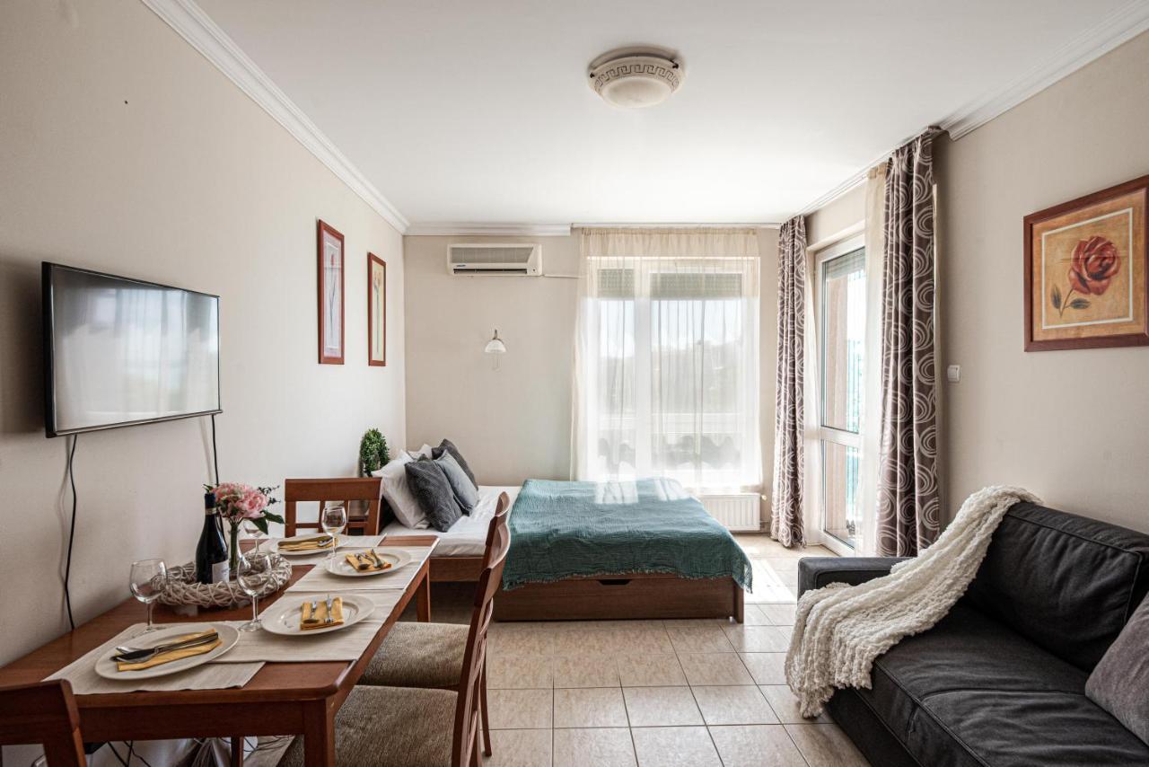 Lakeside Family Apartment Siófok Buitenkant foto