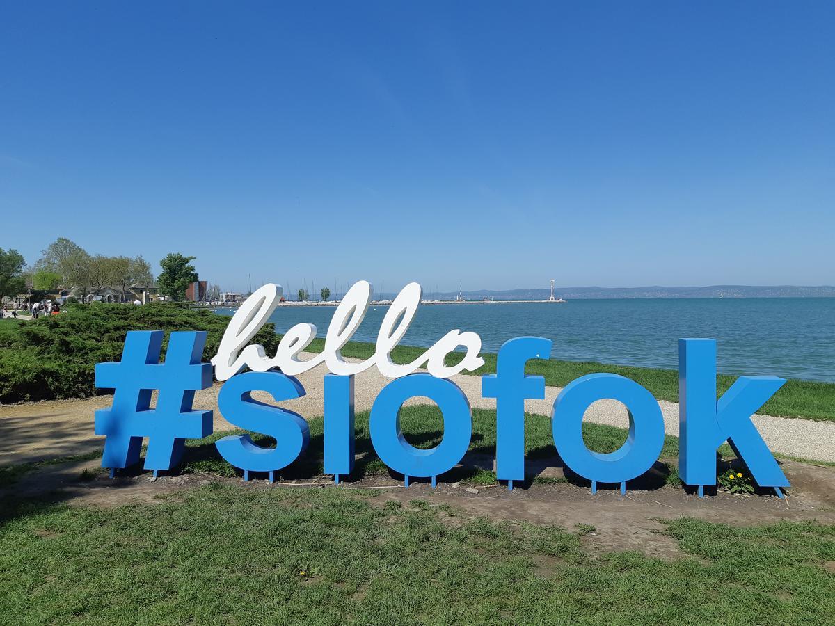 Lakeside Family Apartment Siófok Buitenkant foto